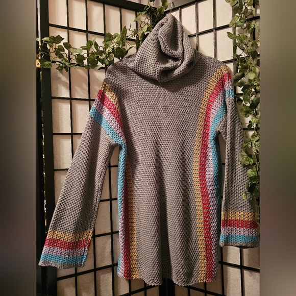 Multicolor‎ Striped Women's Knitted Sweater - Picture 2 of 4